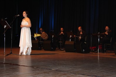 TRT Sanatçılarından 'Azerbaycan Şarkıları Konseri'