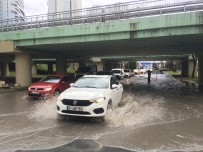 Ataköy'de Alt Geçidi Su Bastı