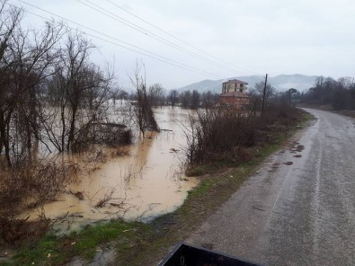Bartın'da Baraj Tahliye Kapakları Açıldı