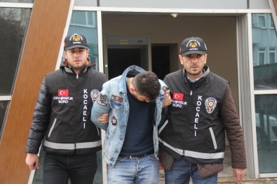 Düz Kontak Yaparak Otomobil Çalan Hırsızlar Tutuklandı