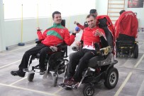 KARŞIYAKA BELEDİYESİ - Engeller 'Boccia' İle Aşılıyor