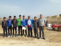 ENDÜSTRI MESLEK LISESI - Karslı Atletler Mersin'de Türkiye Şampiyonu Oldu