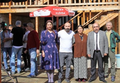 Kozanlı Yazarın Kısa Filmi Baba Ocağında Çekiliyor