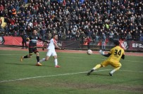 UŞAKSPOR - TFF 3. Lig 3. UTAŞ Uşakspor Açıklaması4 Kızılcabölükspor Açıklaması1