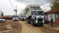GÖKHAN KARAÇOBAN - Alaşehir Belediyesinden İki Mahallede Yol Çalışması