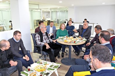 Atatürk Üniversitesi Bünyesinde Kurulan Kariyer Merkezine Rektör Çomaklı'dan Ziyaret