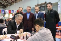 ALI FUAT AYDıN - Minikler Geleceğe Hamle Satranç Turnuvası Hünerlerini Sergiledi