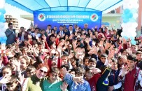 OYUNCAK MÜZESİ - Tütüncü, Öğrencilere Forma Dağıttı