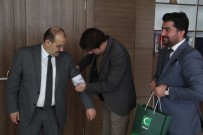 KURULUŞ YILDÖNÜMÜ - Yeşilay'dan Vali Ustaoğlu'na Ziyaret