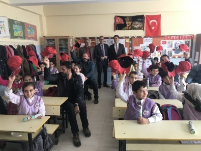 ANKA'nın Uçuş Yaptığı Elazığ'da Öğrenciler, TAI'nin Desteğinde Bilgisayarla Buluştu