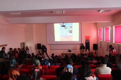 ARÜ'de 'Ardahan'da Nüfus Hareketleri' Adlı Konferans Düzenledi