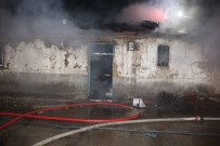 Elazığ'da Ev Yangını, Bir Kişi Hastaneye Kaldırıldı