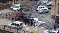 Erzurum'da Erkeklerin Kavgasını Kızlar Araya Girerek Ayırdı