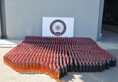 Polis Bastığı Depoda Bin 200 Şişe Bandrolsüz Şarap Ele Geçirdi