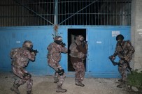 ŞAFAK VAKTI - Silahlı Suç Örgütüne Operasyon Açıklaması 22 Gözaltı