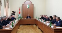 VLADİMİR JİRİNOVSKİ - Abhazya'da Rusya Seçimleri İçin Yüksek Güvenlik Önlemleri