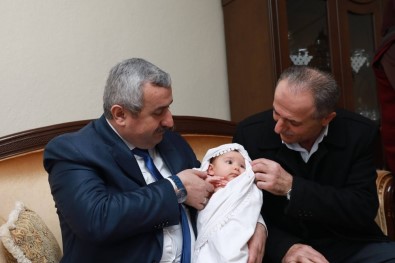 Başkan Baran'dan Hoş Geldin Bebek Ziyareti