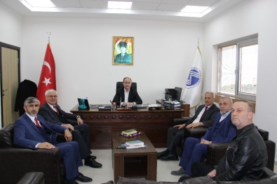 Başkan Dişli'den SAÜ İlahiyat Fakültesi Dekanı Bostancı'ya Ziyaret