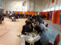 BİLGİ YARIŞMASI - Hakkari'de Gençlik Merkezleri Arası Bilgi Yarışması