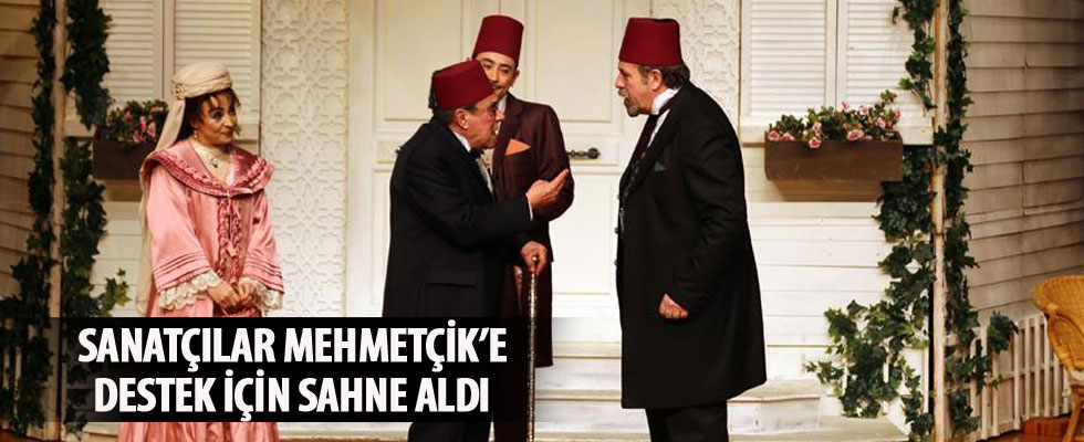 Sanatçılar Mehmetçik'e destek için sahne aldı