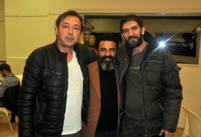 Şizofren Doktor Alfred Oyunu Sahnelendi