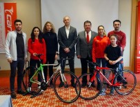 KADIN SPORCU - Triatlonda Yeni Sezon Başlıyor