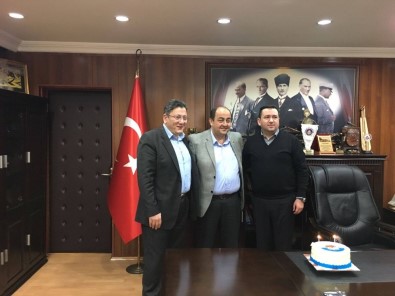 TSO Başkanı'ndan Demirtaş'a Doğum Günü Sürprizi