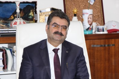 'Türk Bayrağı Olmadan Dışarı Çıkamıyorlar'