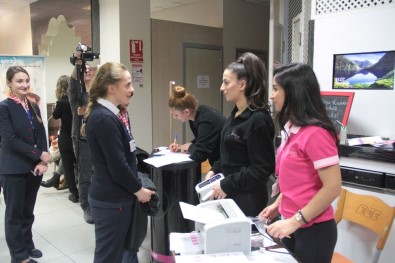 Atatürk Havalimanı Apronunda Kadınlar Günü'ne Özel Etkinlik