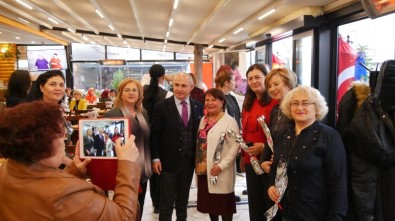 Başkan Dr. Akgün Tüm Mesaisini Kadınlara Ayırdı