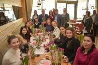 DÜNYA KADıNLAR GÜNÜ - Başkanlar Kadınları Unutmadı