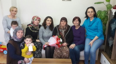 Bayan Demirtaş, Gülüçlü Kadınların Gününü Kutladı