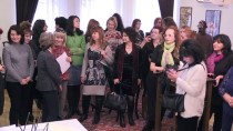 ŞEMSETTIN ZIYA DAĞLı - Bulgaristan'da Kadınlar Günü, Ebru Sanatıyla Kutlandı