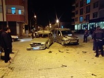 TAYFUR ÇİÇEK - Gölbaşı'nda Trafik Kazası