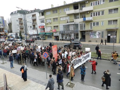 Kosova Kadınları Eşitlik İçin Yürüdü