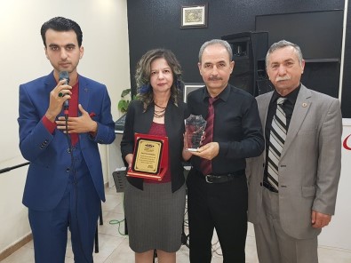 Osmaniyeli Şair Hilal Kahraman'a MÜZSAN'dan Ödül