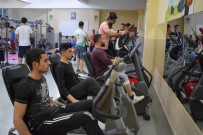 ŞEHITKAMIL BELEDIYESI - Şehitkamil Belediyesi Spor Merkezlerine Yoğun İlgi