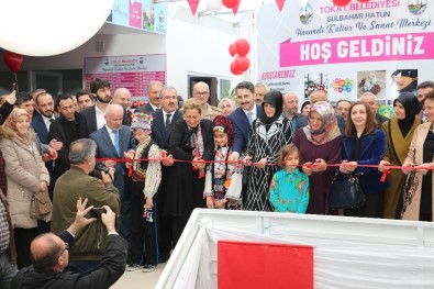 Tokat'ta Her Yıl 10 Bin Kadın Belediyeden Kurs Alıyor