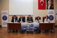BAHATTİN ÖZDEMİR - Turizm Fakültesi Kariyer Günü'ne Yoğun İlgi