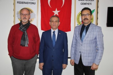 Türkiye Gazeteciler Federasyonu Başkanı Yılmaz Karaca, 'BİK Suçüstü Yakalandı'