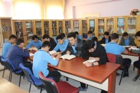 CENGİZ AYTMATOV - Akdağmadeni'nde Öğrencilere Kitap Okuma Alışkanlığı Kazandırılıyor