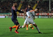 VOLKAN BABACAN - Başakşehir dağıldı! Zirve yolunda ağır darbe