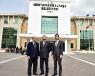 BURSA EMNIYET MÜDÜRÜ - Bursa Emniyet Müdürü'nden Kurtulan'a İade-İ Ziyaret