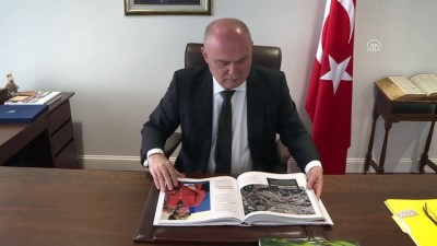 Büyükelçi Sinirlioğlu'na 'AA 2017 Yıllığı'