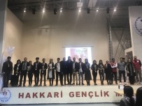 BİLGİ YARIŞMASI - Hakkari'de Gençler Arası Şiir Okuma Yarışması