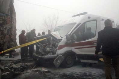 Kastamonu'da Sis Nedeniyle Zincirleme Trafik Kazası Açıklaması 12 Yaralı