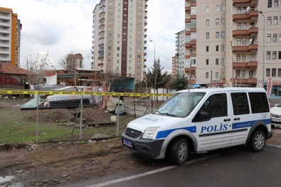 Mahkeme Aramasında Kral Mezarı Bulundu