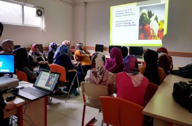 Pursaklar'da Kadınlara Sağlık Eğitimleri Devam Ediyor
