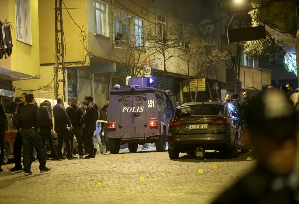 Beyoğlu'nda kahvehaneye silahlı saldırı