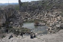 Aizonai Antik Kenti'nde Yürek Burkan Görüntü